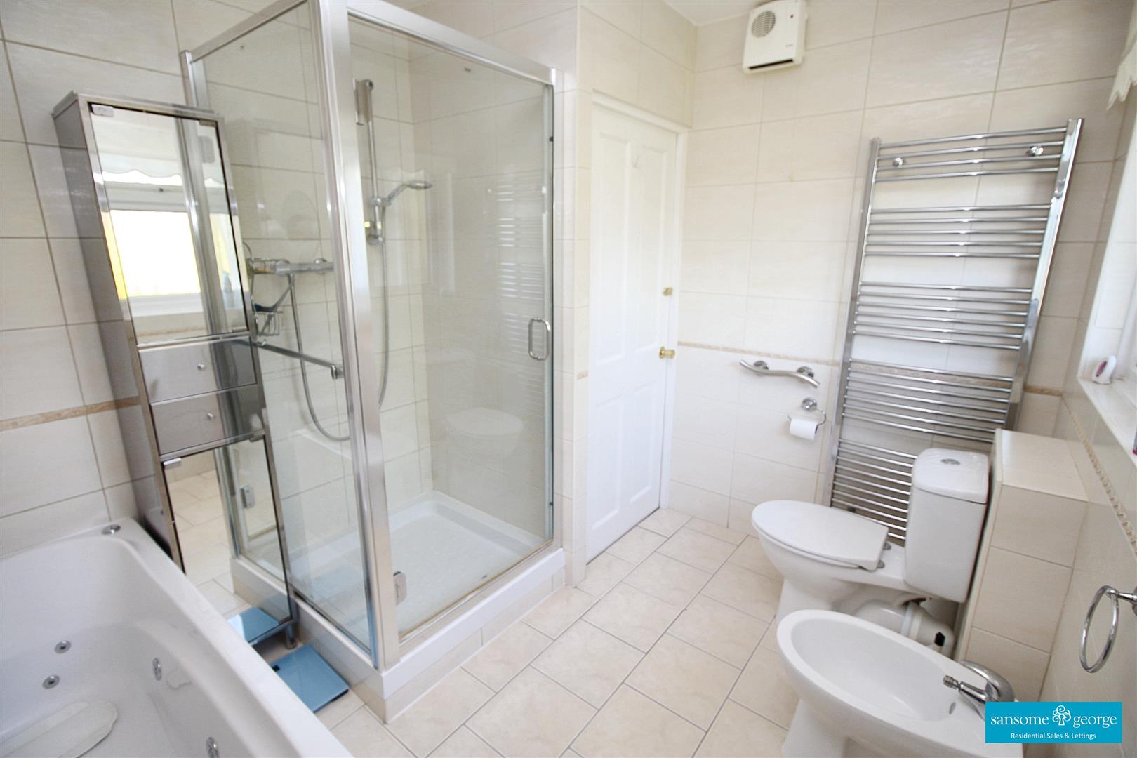 Southerndene Close, Tilehurst, Reading